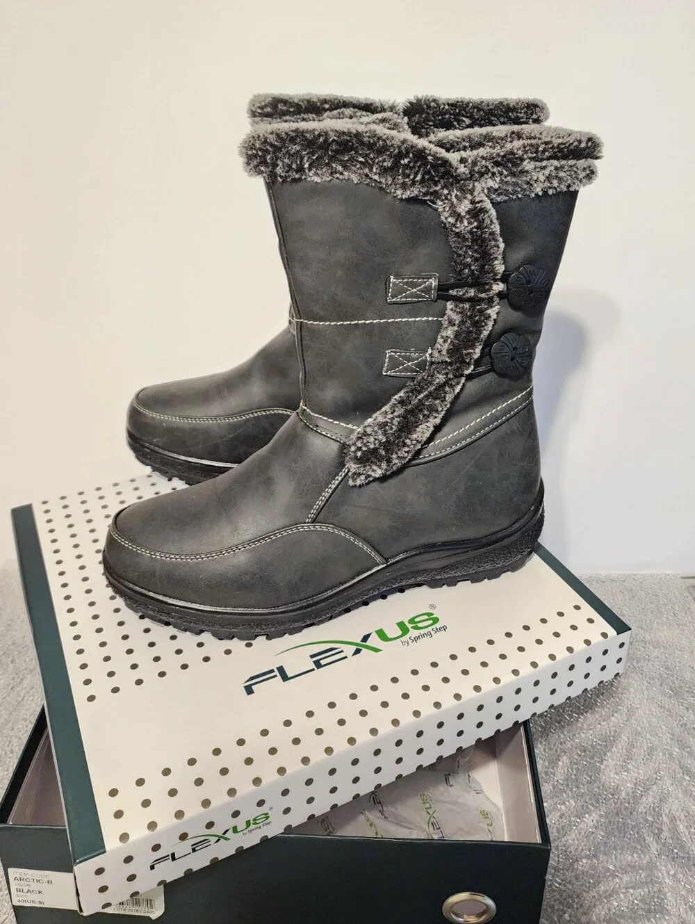 Spring Step Flexus Winter & Rain Fur-Trim Boots 9 Arctic B